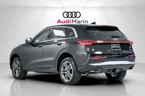 2025 Audi Q5 Premium TFSI quattro S tronic