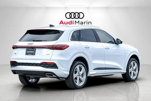 2025 Audi Q5 Premium Plus TFSI quattro S tronic