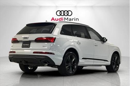 2025 Audi Q7 55 Prestige