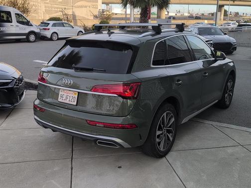 2023 Audi Q5 45 S line Prestige