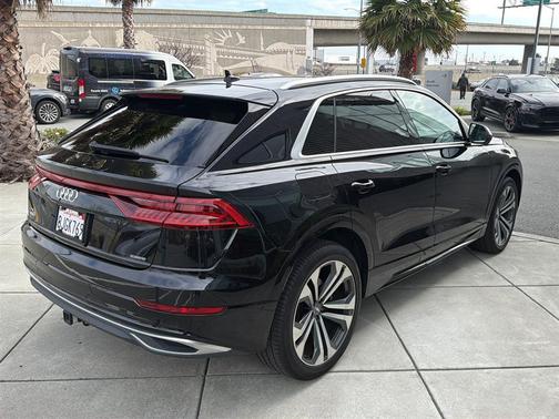 2019 Audi Q8 3.0T Premium Plus