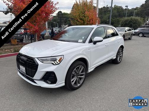 2025 Audi Q3 Premium 45 TFSI S line quattro Tiptronic