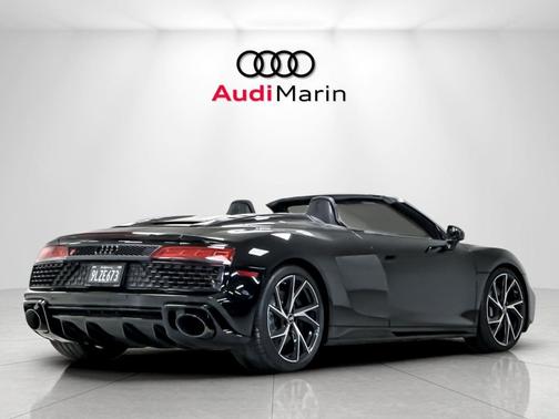 Mythos Black Metallic/Black Roof 2023 Audi R8 V10 performance RWD S tronic