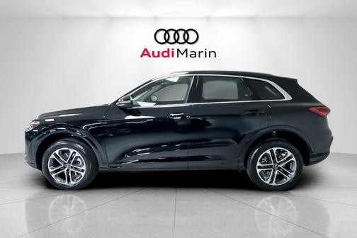 2025 Audi Q5 Premium TFSI quattro S tronic