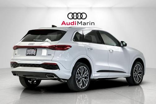 2025 Audi Q5 Premium Plus TFSI quattro S tronic