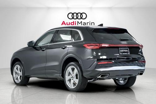 2025 Audi Q5 Premium Plus TFSI quattro S tronic