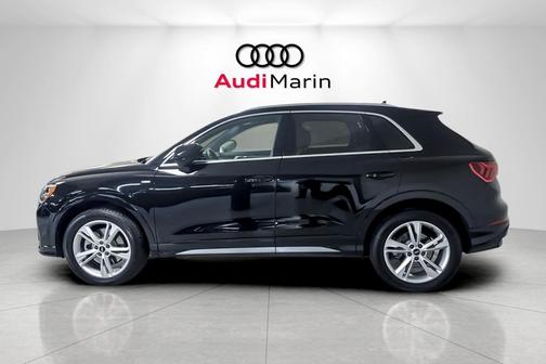 2021 Audi Q3 45 S line Premium