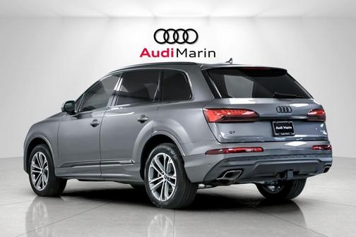 2026 Audi Q7 45 Premium Plus