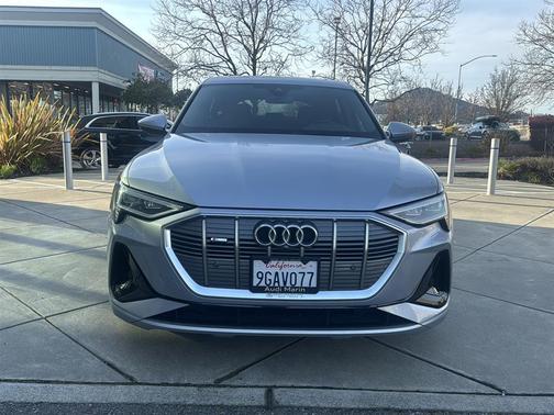 2023 Audi e-tron Sportback S line Premium Plus