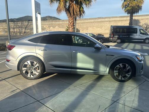2023 Audi e-tron Sportback S line Premium Plus