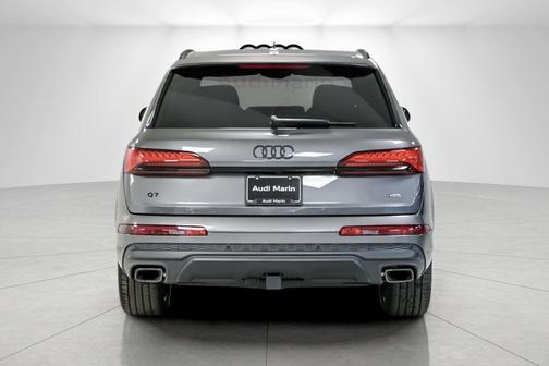 2026 Audi Q7 45 Premium Plus