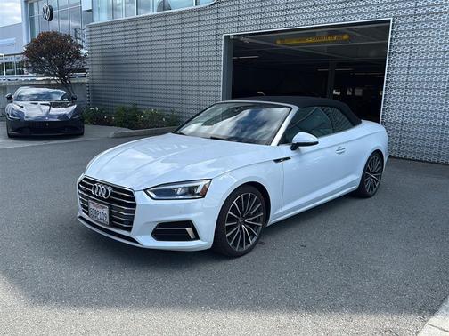 Glacier White Metallic/Black Roof 2018 Audi A5 2.0T Premium Plus