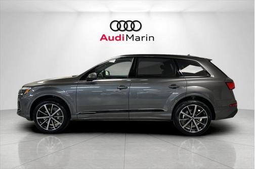 2025 Audi Q7 45 Premium Plus