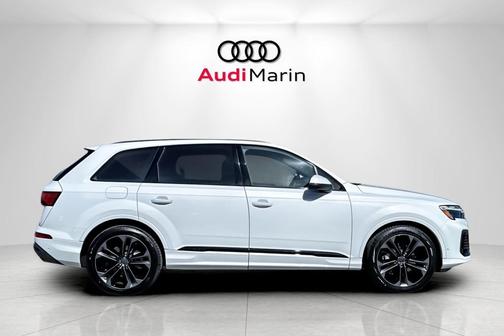 2026 Audi Q7 55 Premium Plus