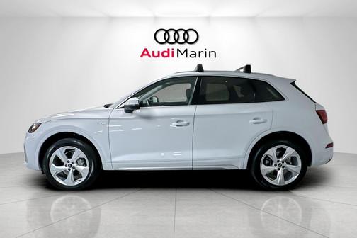 2023 Audi Q5 45 S line Premium Plus