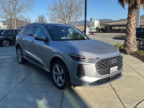 2025 Audi Q5 Premium Plus TFSI quattro S tronic