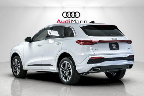 2025 Audi Q5 Premium TFSI quattro S tronic