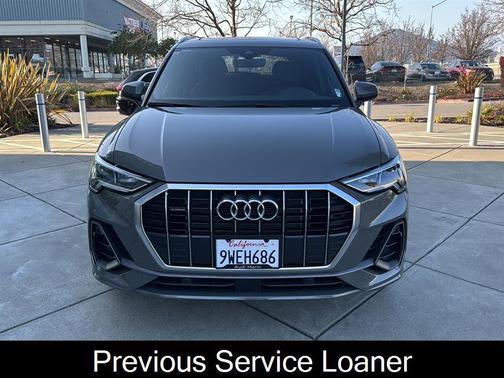 2025 Audi Q3 Premium 45 TFSI S line quattro Tiptronic