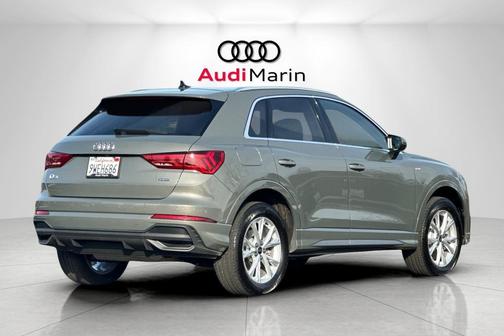 2025 Audi Q3 Premium 45 TFSI S line quattro Tiptronic