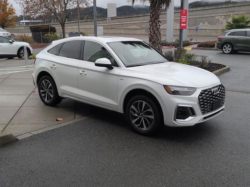 2023 Audi Q5 45 S line Premium Plus