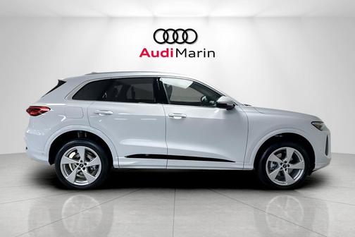 2025 Audi Q5 Premium Plus TFSI quattro S tronic
