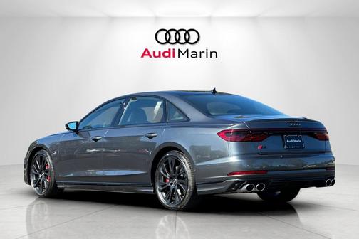 2025 Audi S8 4.0T