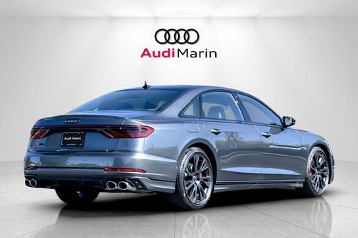 2025 Audi S8 4.0T