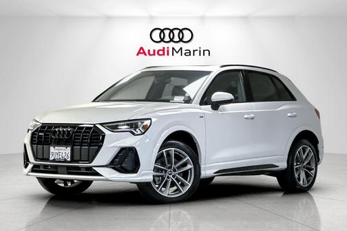 2025 Audi Q3 Premium 45 TFSI S line quattro Tiptronic