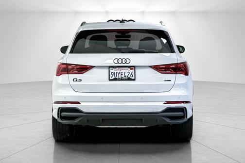 2025 Audi Q3 Premium 45 TFSI S line quattro Tiptronic