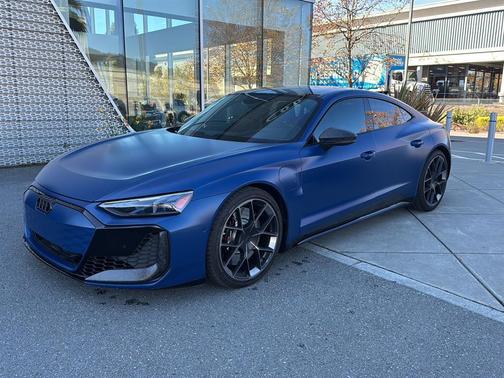 2025 Audi RS e-tron GT performance