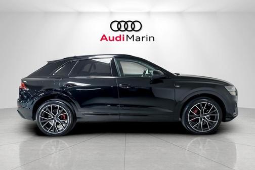 2023 Audi Q8 55 Premium Plus