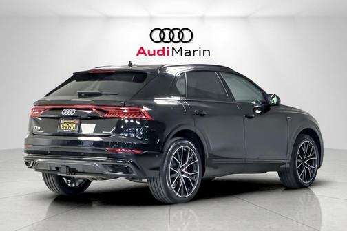 2023 Audi Q8 55 Premium Plus