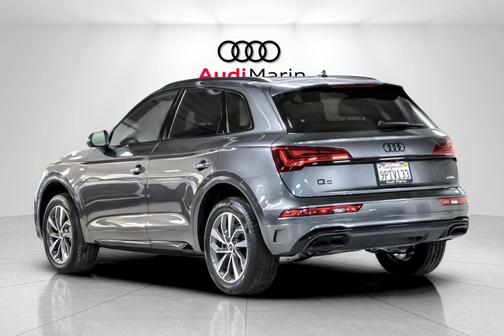 2024 Audi Q5 45 S line Premium