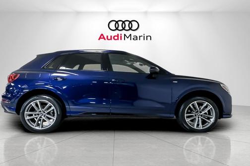 2023 Audi Q3 Premium 45 TFSI S line quattro Tiptronic