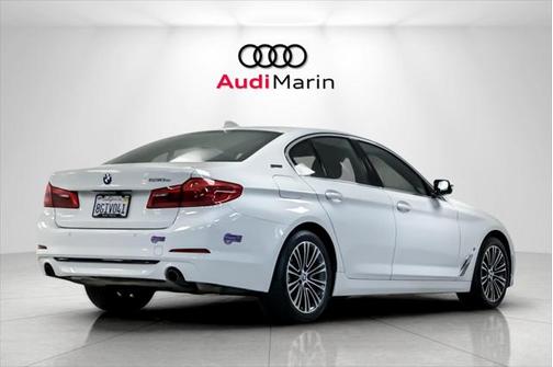 2019 BMW 530e iPerformance