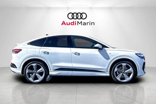 2025 Audi Q4 e-tron Sportback Premium Plus 55 quattro