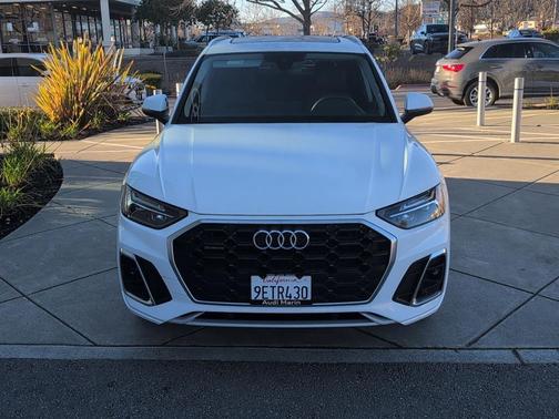 2023 Audi Q5 45 S line Premium