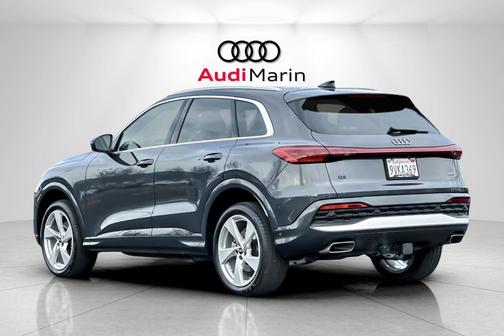 2025 Audi Q5 Premium Plus TFSI quattro S tronic