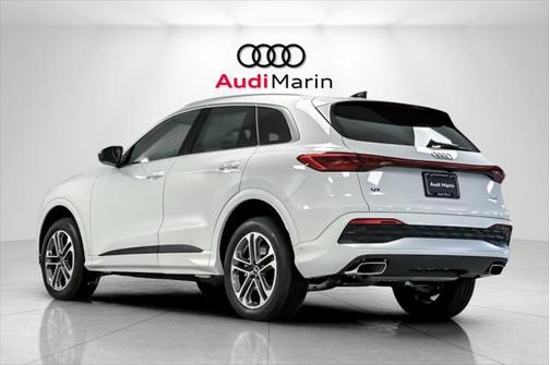 2025 Audi Q5 Premium
