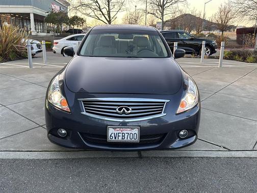 2012 INFINITI G25 Journey