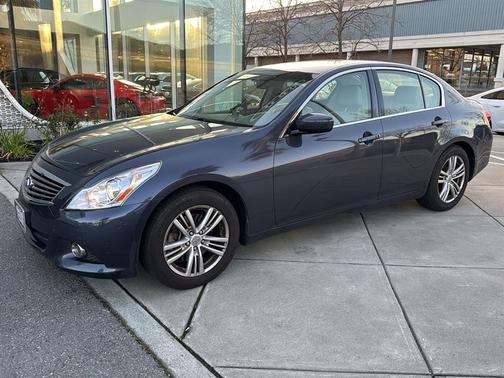 2012 INFINITI G25 Journey