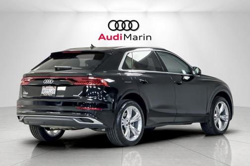 2023 Audi Q8 55 Premium