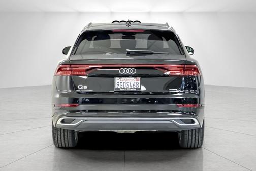 2023 Audi Q8 55 Premium