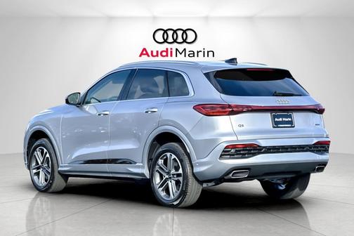 2025 Audi Q5 Premium TFSI quattro S tronic