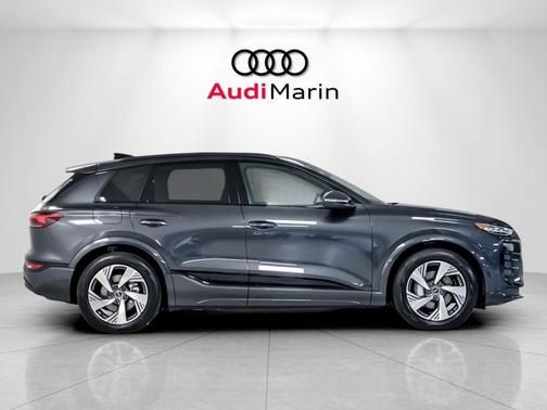 Manhattan Gray Metallic 2025 Audi Q6 e-tron Prestige quattro