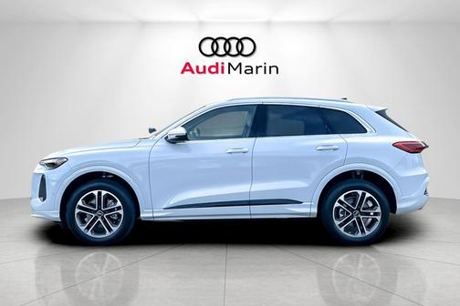 2025 Audi Q5 Premium TFSI quattro S tronic