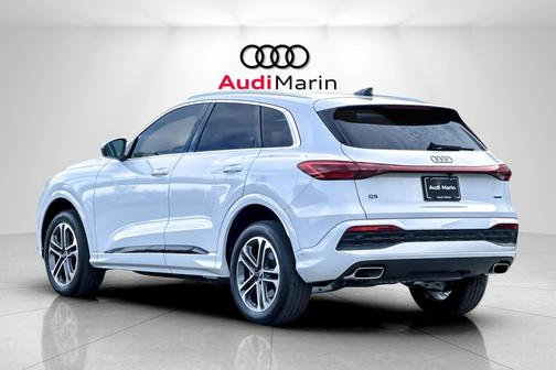 2025 Audi Q5 Premium TFSI quattro S tronic