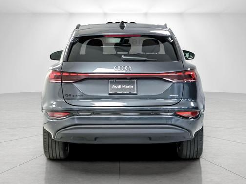 Manhattan Gray Metallic 2027 Audi Q6 e-tron Premium