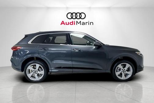 2025 Audi Q5 Premium Plus TFSI quattro S tronic