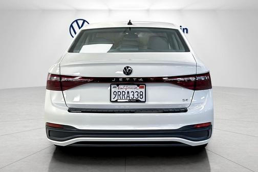 2025 Volkswagen Jetta 1.5T SE